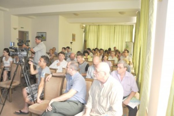 Satele constănţene, afectate de poluarea cu nitraţi